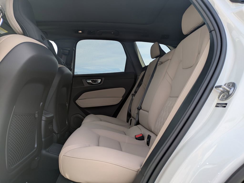 New 2026 Volvo XC60 T8 Core image 16