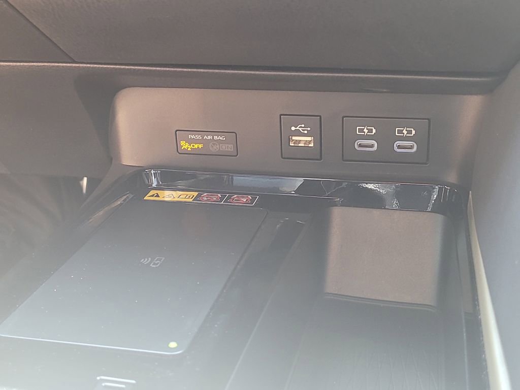 Used 2025 Toyota Camry XSE image 23