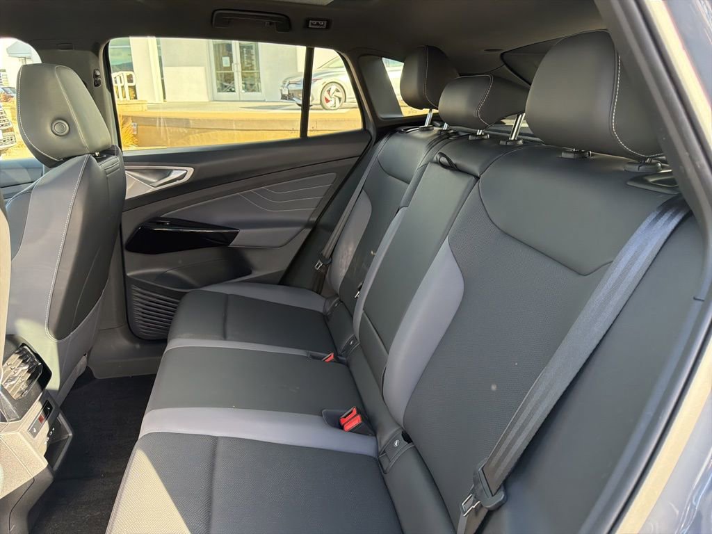 Certified 2023 Volkswagen ID.4 Pro S Plus image 22