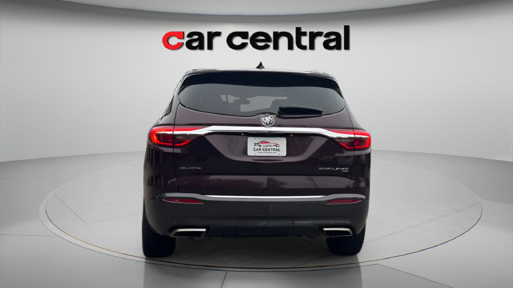 Used 2018 Buick Enclave Essence AWD/4WD image 4
