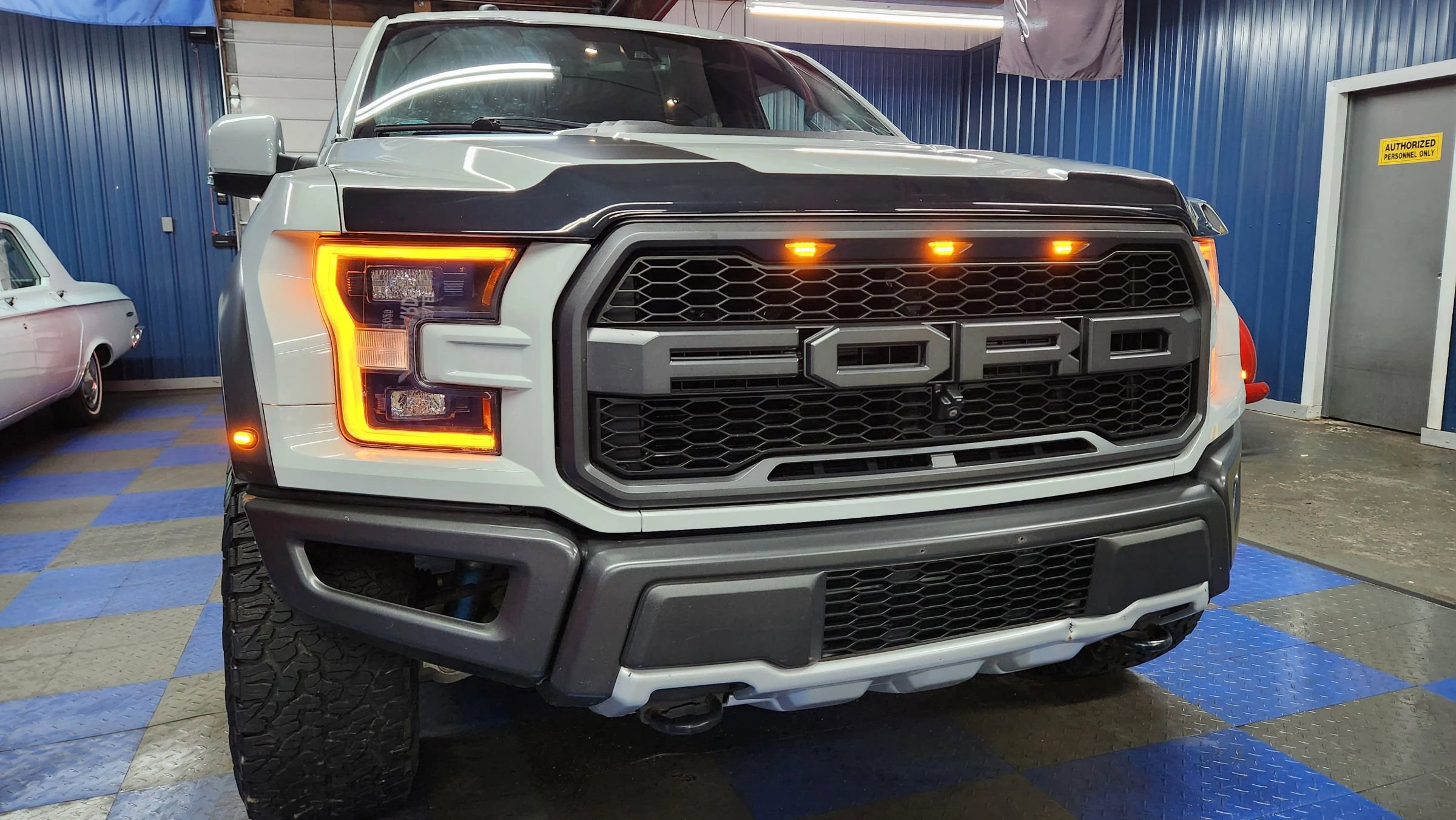 Used 2017 Ford F150 Raptor w/ Equipment Group 802A Luxury image 65