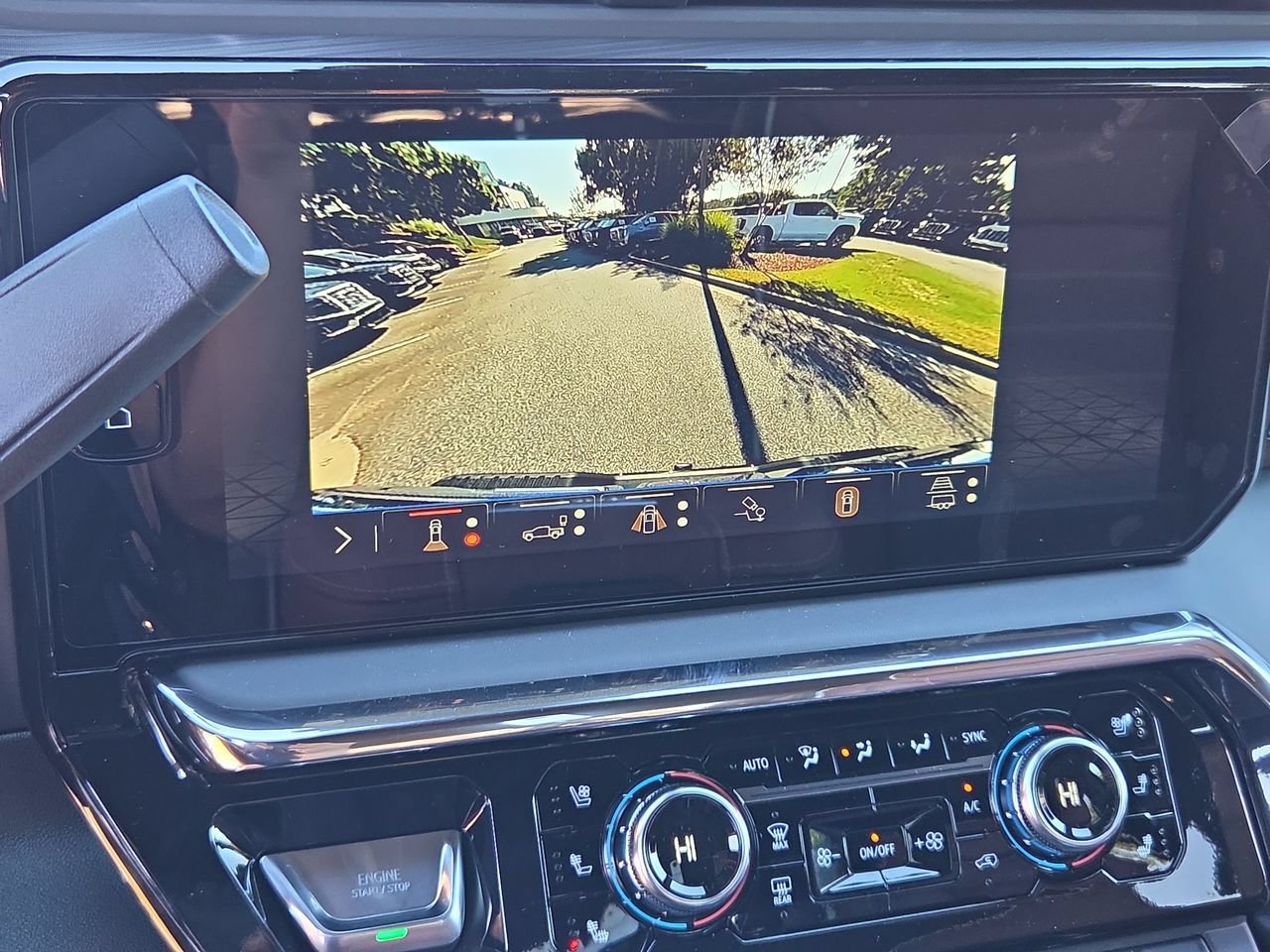 New 2026 GMC Sierra 3500 Denali Ultimate AWD/4WD image 15