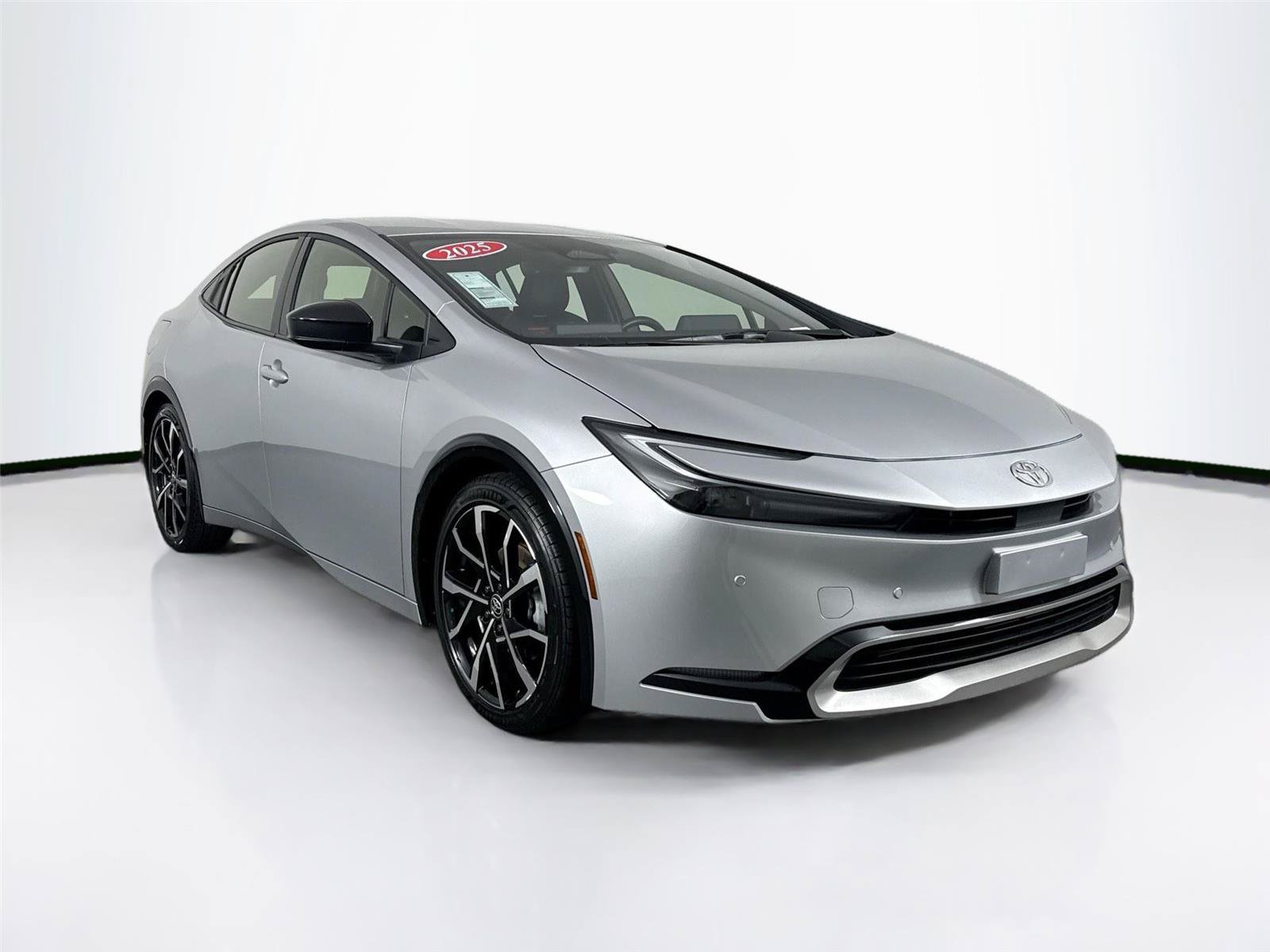 Certified 2025 Toyota Prius Plug-In Hybrid FWD image 10