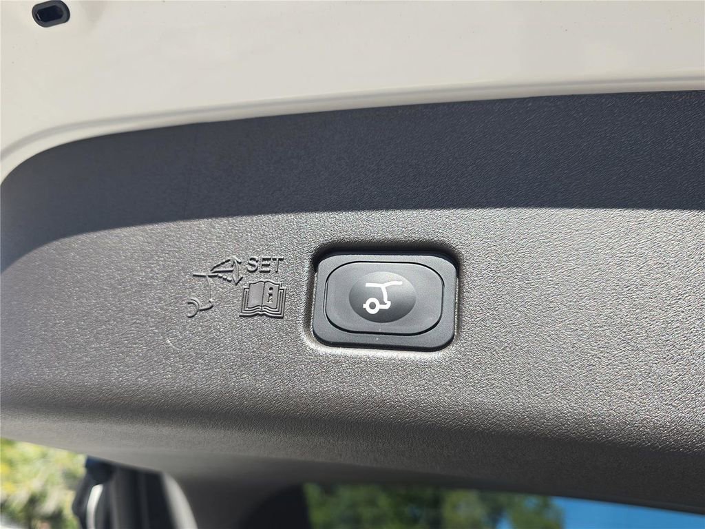 New 2026 Lincoln Nautilus Black Label image 24