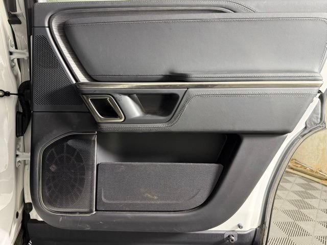 Used 2023 Rivian R1S Adventure AWD/4WD image 28
