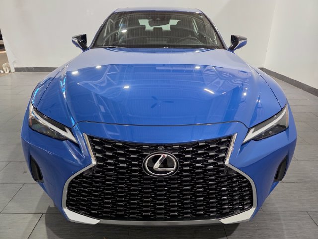 Used 2021 Lexus IS 300 AWD w/ Comfort Package image 8