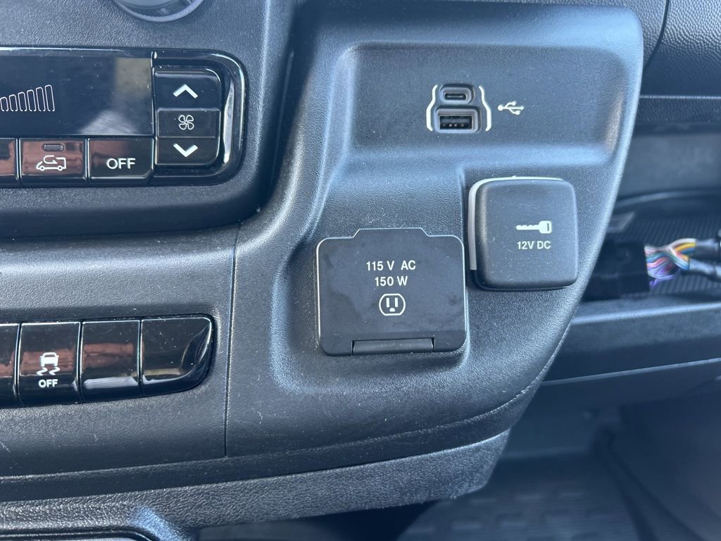 Used 2023 RAM ProMaster 2500 FWD image 22
