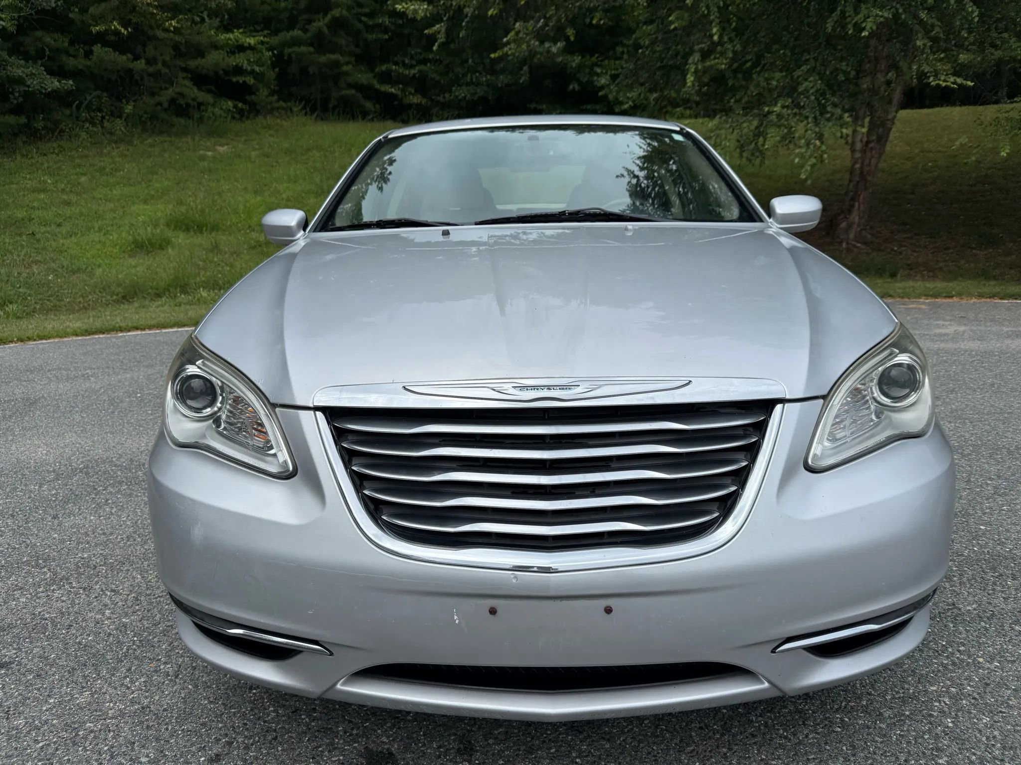 Used 2012 Chrysler 200 LX image 2
