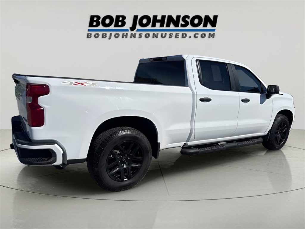 Used 2023 Chevrolet Silverado 1500 Custom w/ LPO, Dark Essentials Package image 7