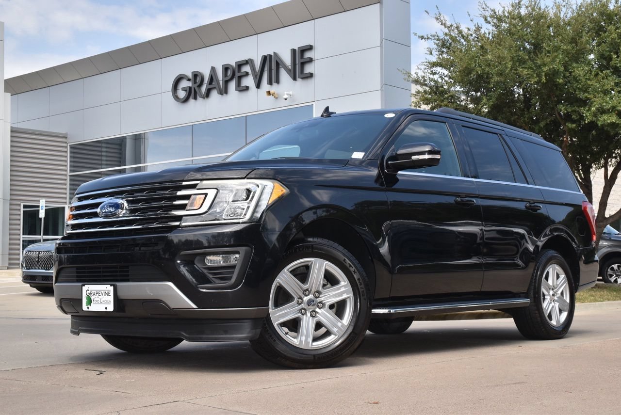 Used 2019 Ford Expedition XLT w/ Equipment Group 202A RWD image 2