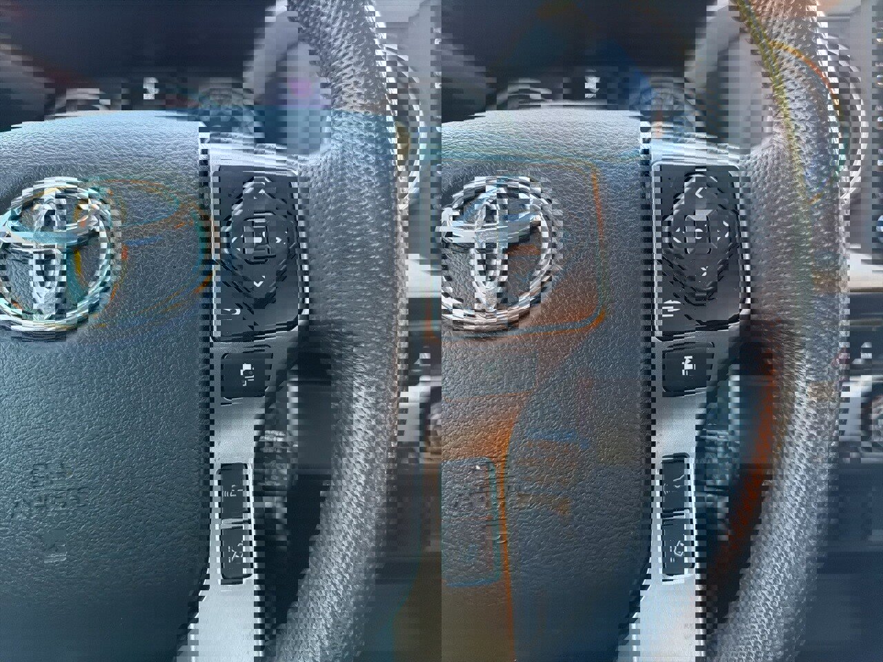 Used 2021 Toyota Tacoma SR5 image 8