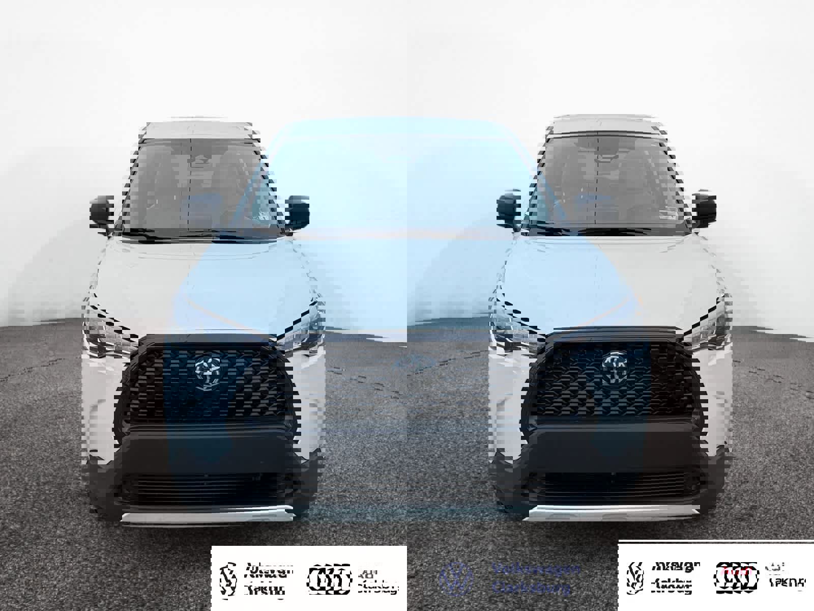 Used 2025 Toyota Corolla Cross L image 8