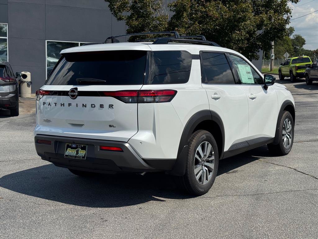 New 2026 Nissan Pathfinder SL FWD image 3