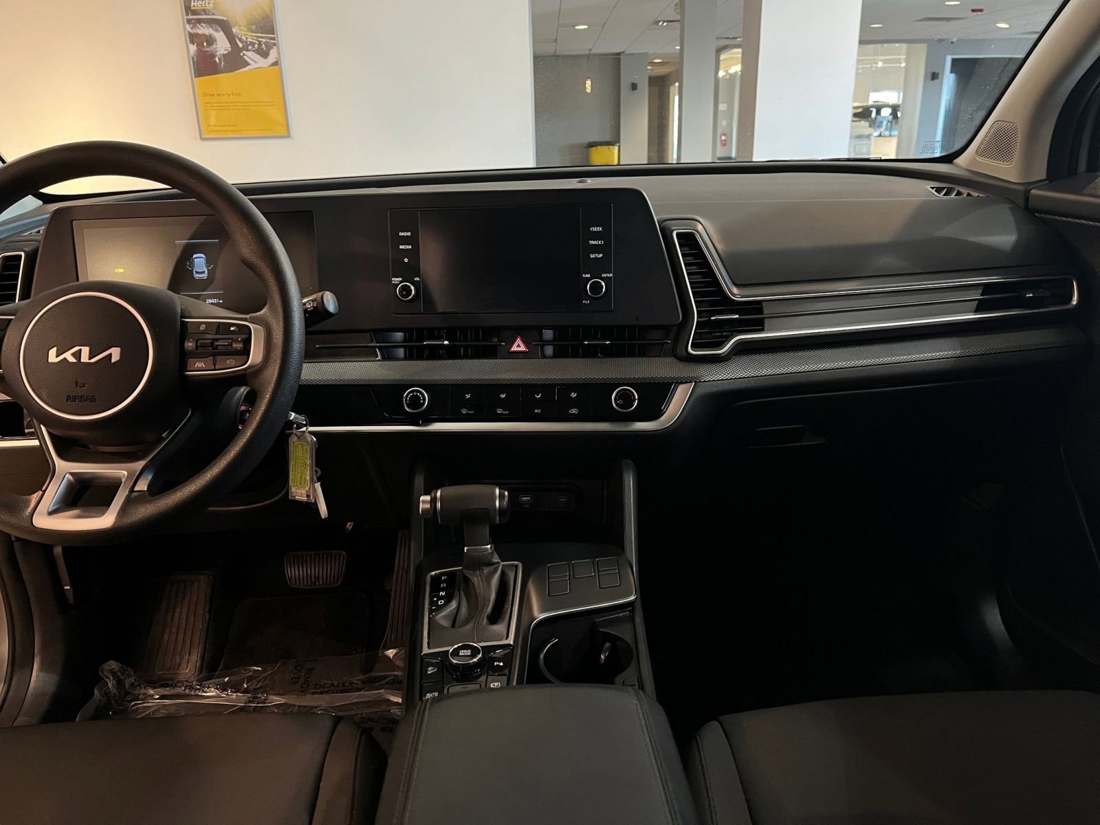 Used 2025 Kia Sportage LX image 35