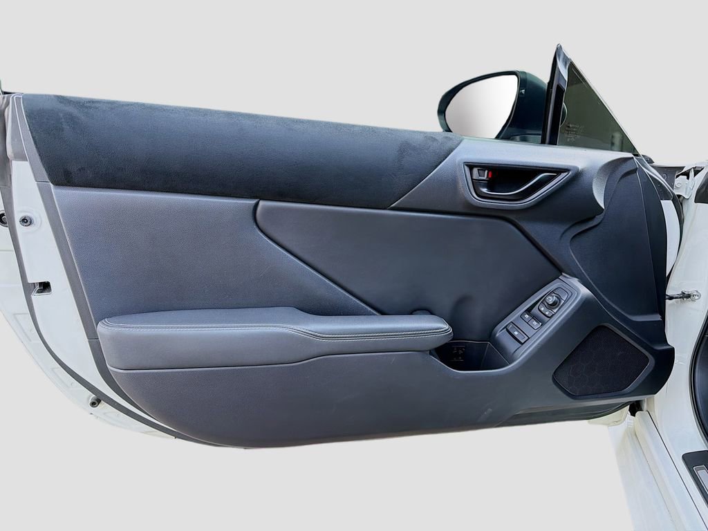 Used 2022 Toyota GR86 Premium image 24