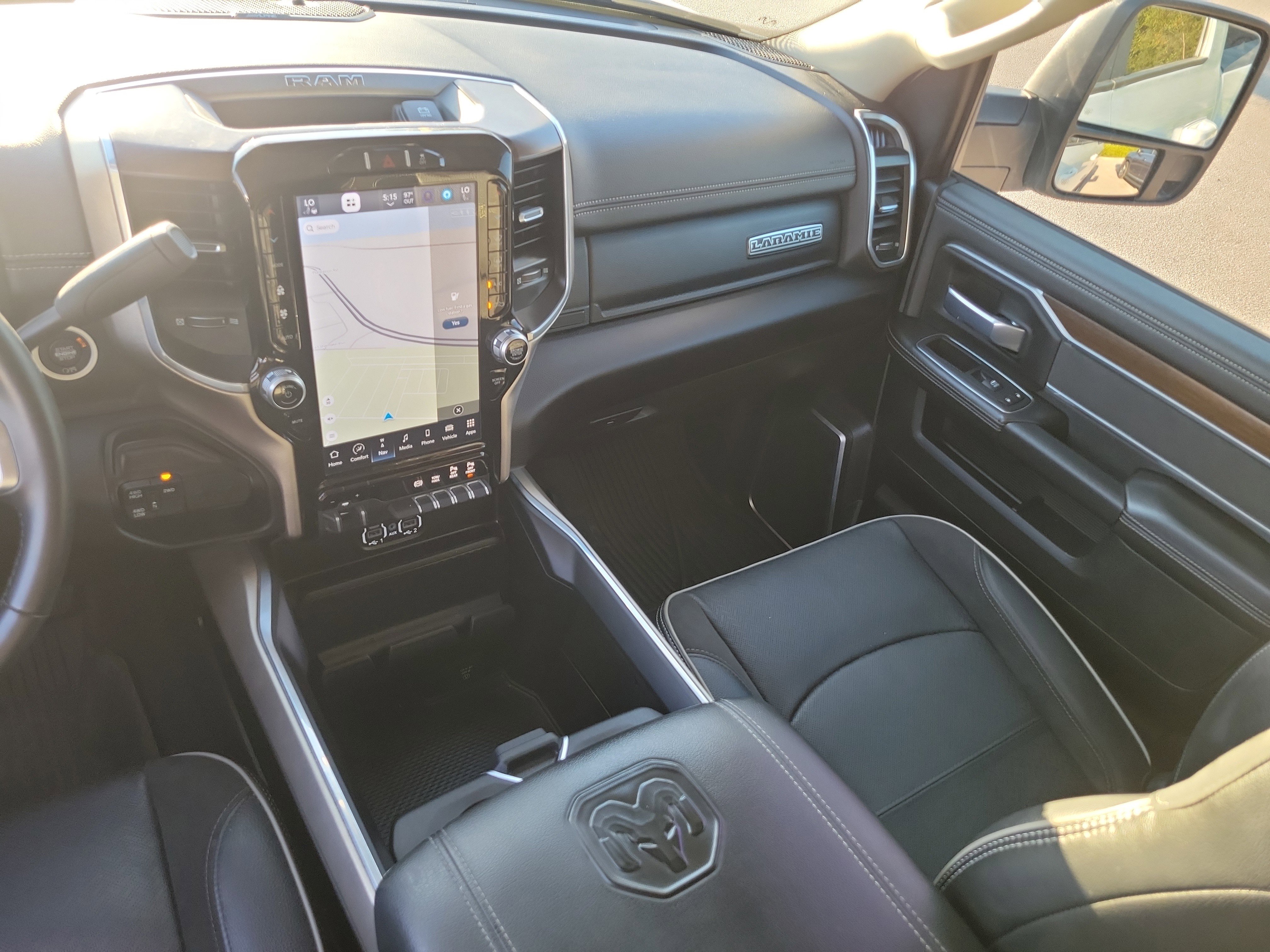 Used 2024 RAM 2500 Laramie image 16