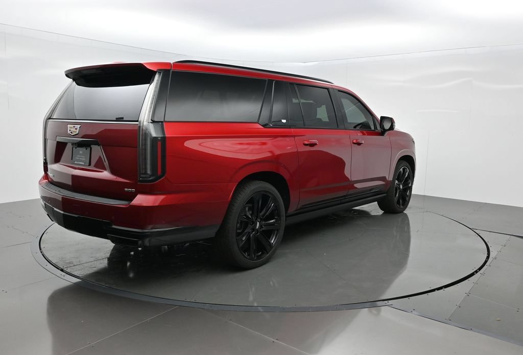 Used 2025 Cadillac Escalade ESV Sport Platinum w/ LPO, Floor Liner Package AWD/4WD image 6