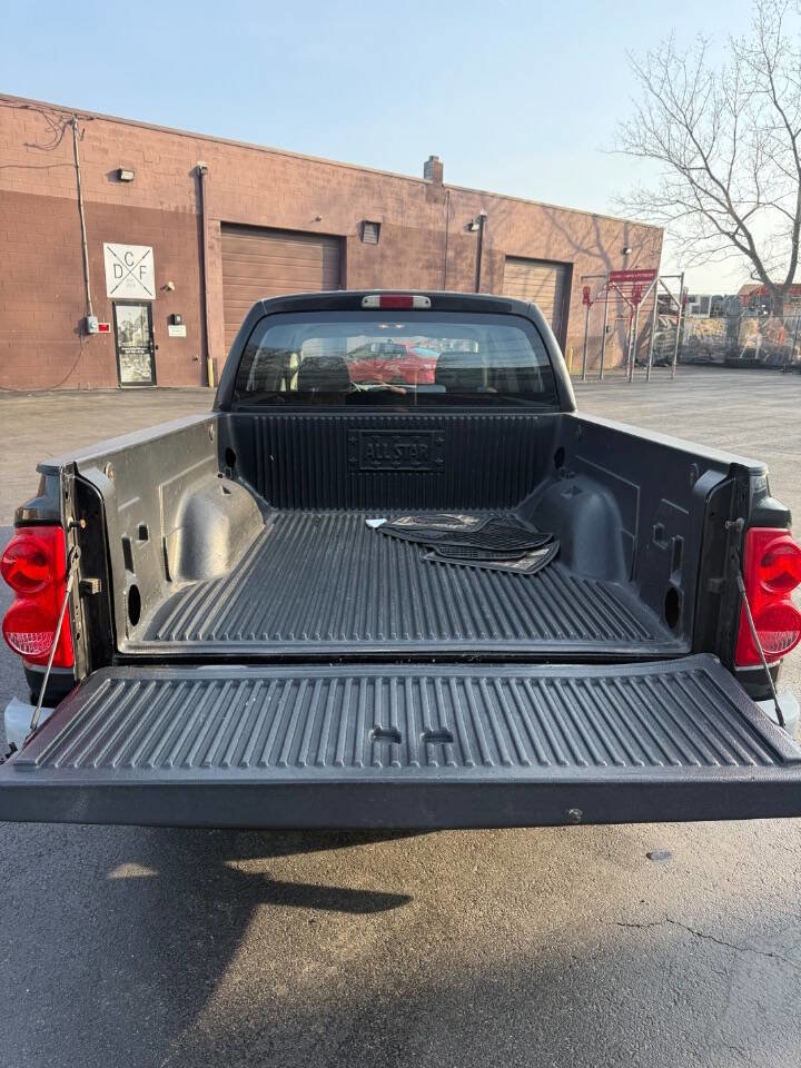Used 2006 Dodge Dakota SLT w/ Sport Appearance Group AWD/4WD image 18