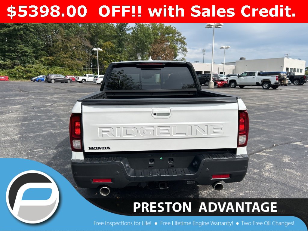 New 2026 Honda Ridgeline Black Edition image 4