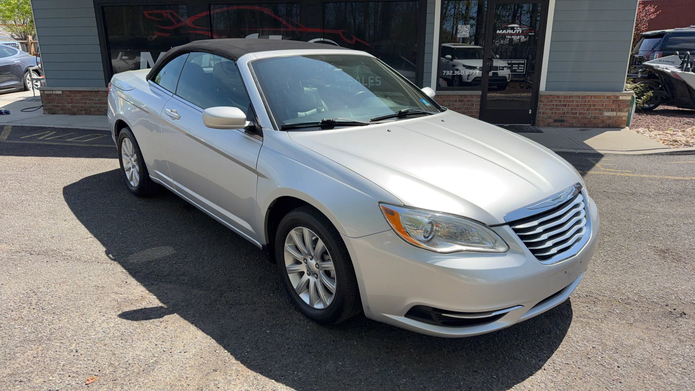 Used 2012 Chrysler 200 Touring image 3