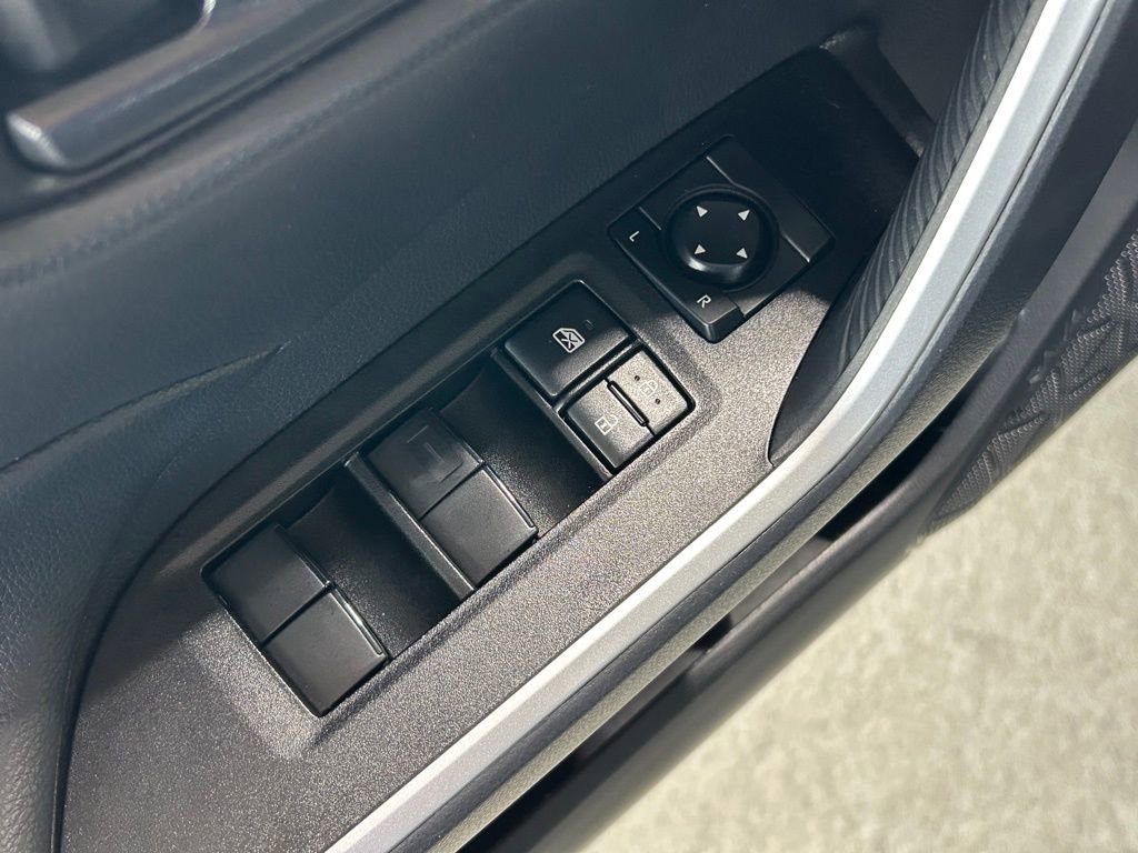 Used 2025 Toyota RAV4 LE image 45