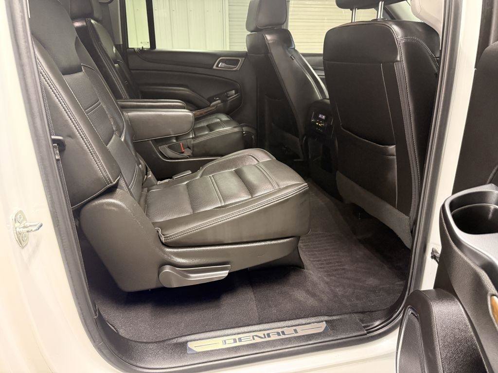 Used 2019 GMC Yukon XL Denali w/ Denali Ultimate Package image 38