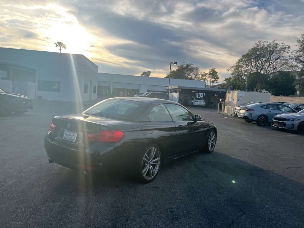 Used 2015 BMW 435i Convertible image 3
