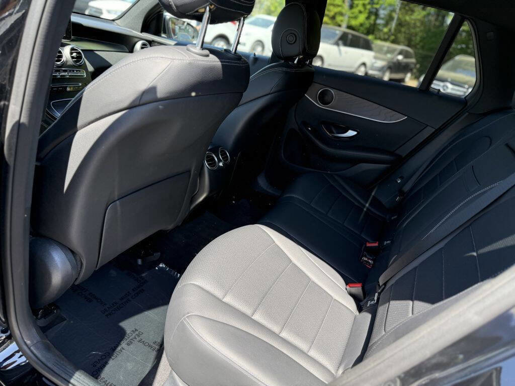 Used 2017 Mercedes-Benz GLC 300 w/ Premium 1 Package image 19