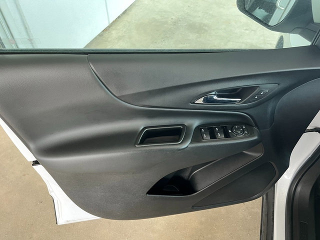 Used 2021 Chevrolet Equinox LT image 16