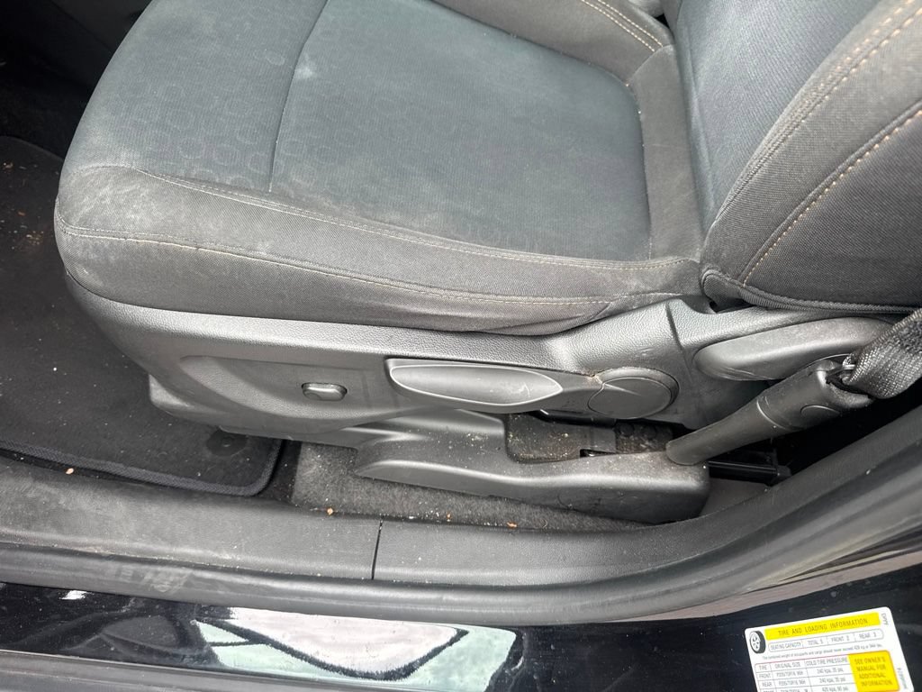 Used 2020 Chevrolet Trax LS w/ Tint and Cruise Package FWD image 9