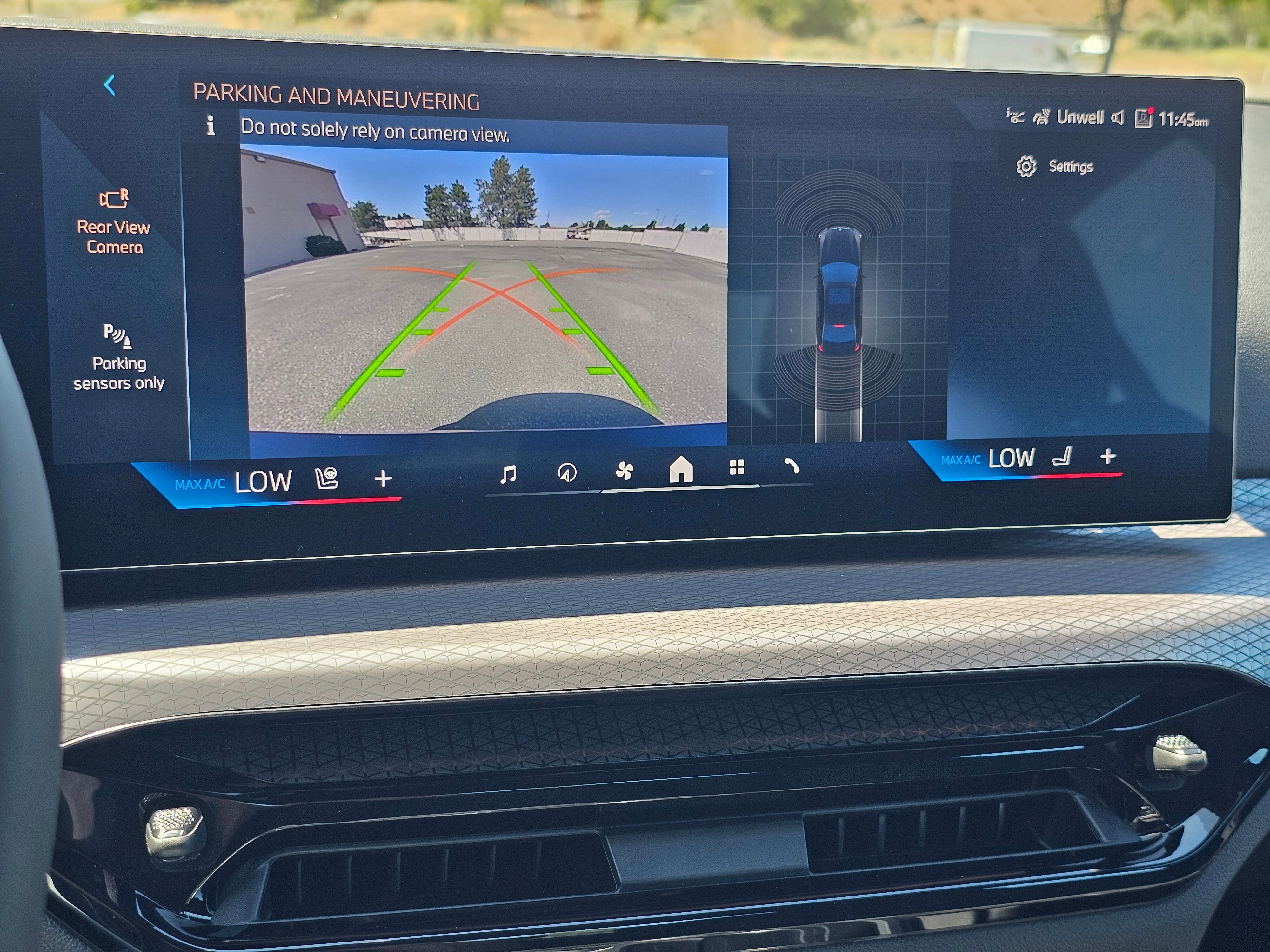 New 2025 BMW 330i xDrive Sedan w/ Premium Package image 20