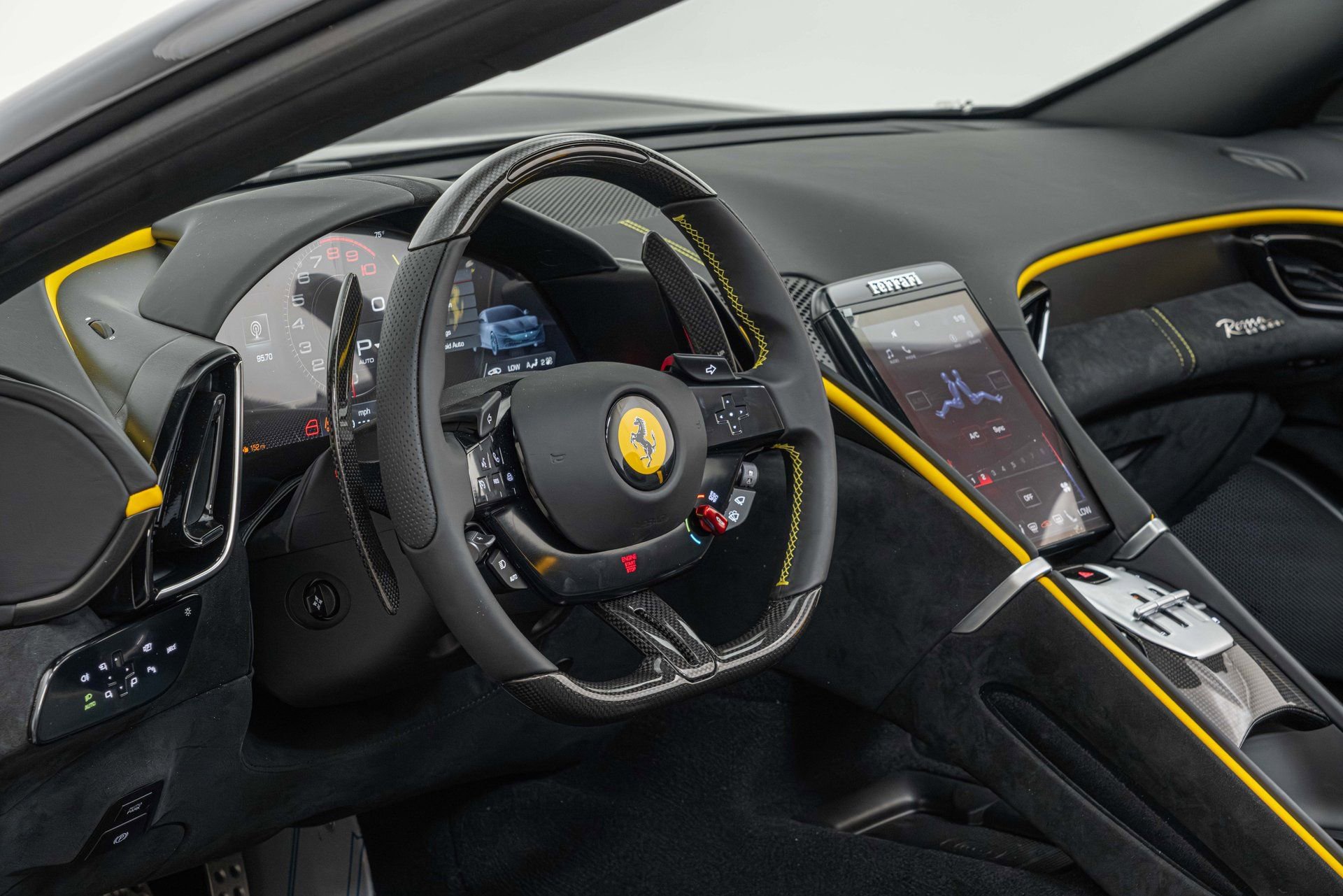 Certified 2025 Ferrari Roma Spider RWD image 4