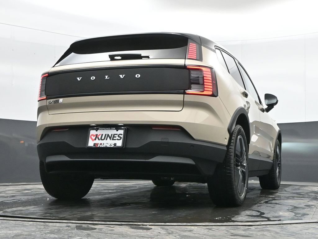 New 2026 Volvo EX30 Cross Country Ultra image 37