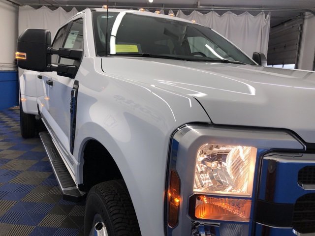 New 2026 Ford F350 XLT image 5