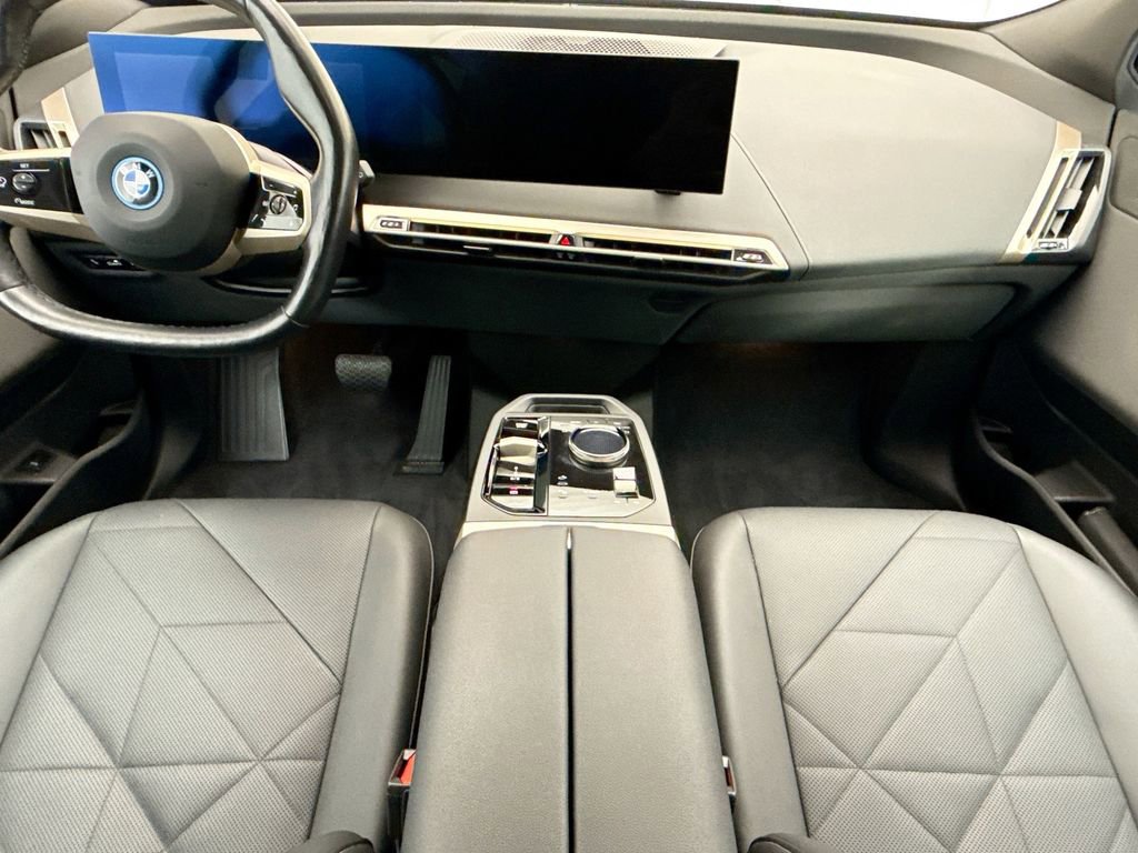 Certified 2023 BMW iX xDrive50 w/ Sport Package AWD/4WD image 13