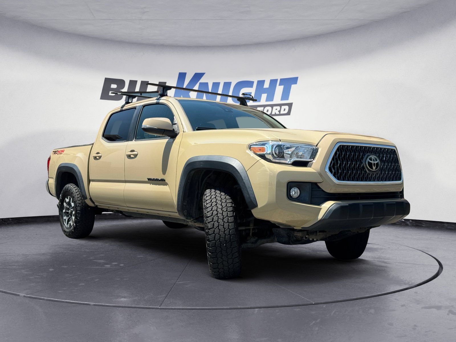 Used 2019 Toyota Tacoma TRD Off-Road AWD/4WD image 7