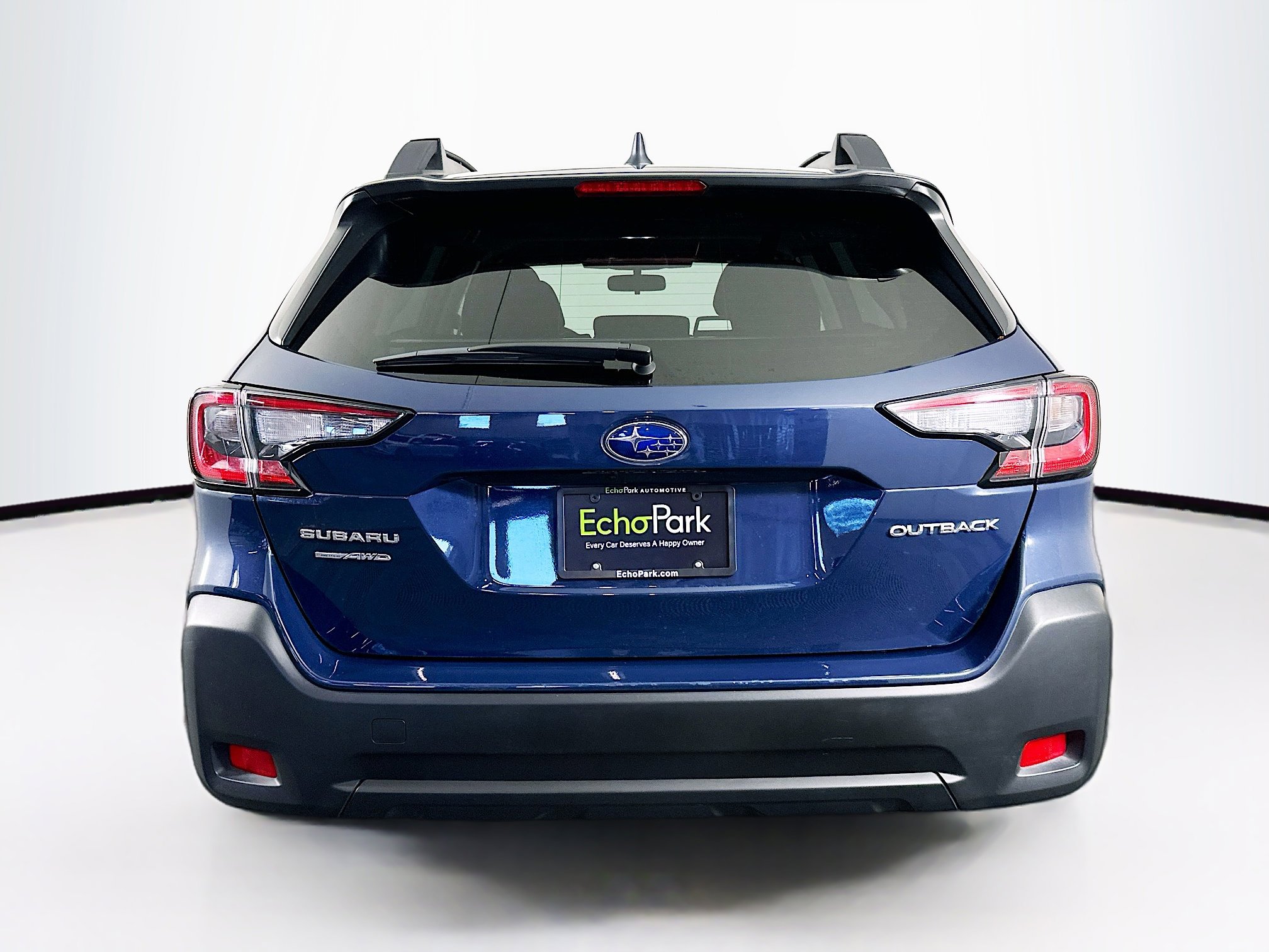 Used 2025 Subaru Outback Premium AWD/4WD image 7