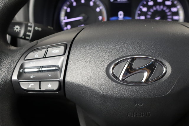 Used 2023 Hyundai Kona SEL FWD image 8