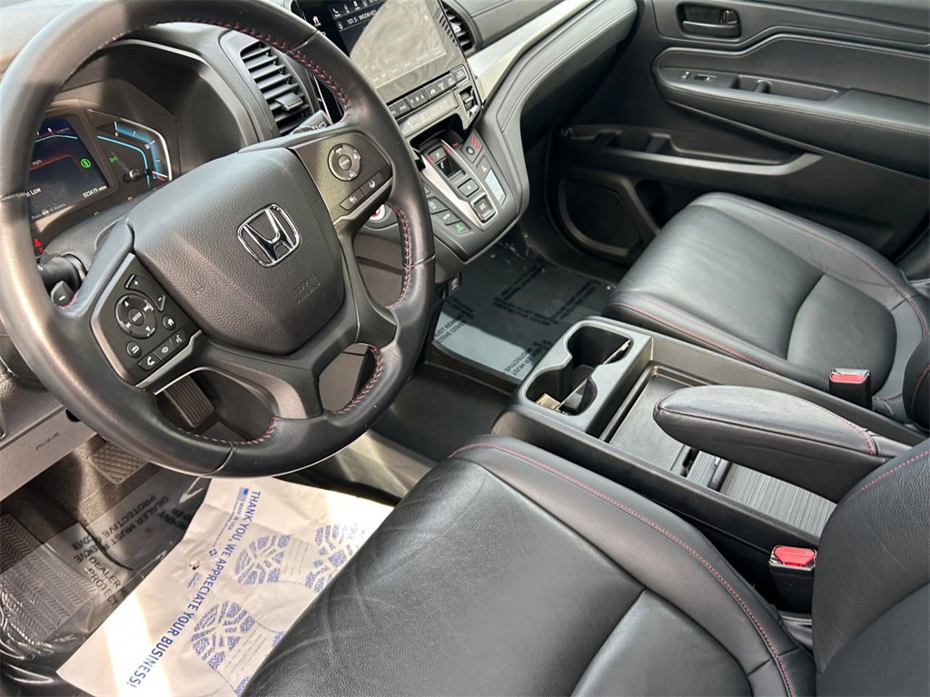 Used 2023 Honda Odyssey Sport image 10