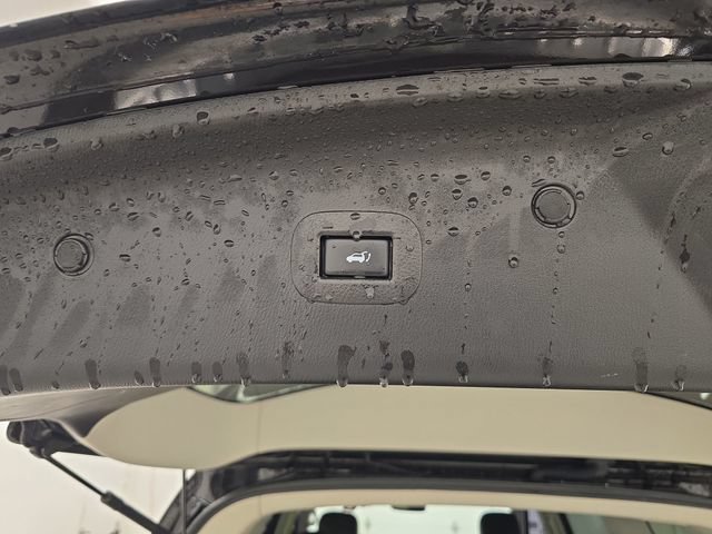 Used 2019 INFINITI QX80 Luxe AWD/4WD image 16