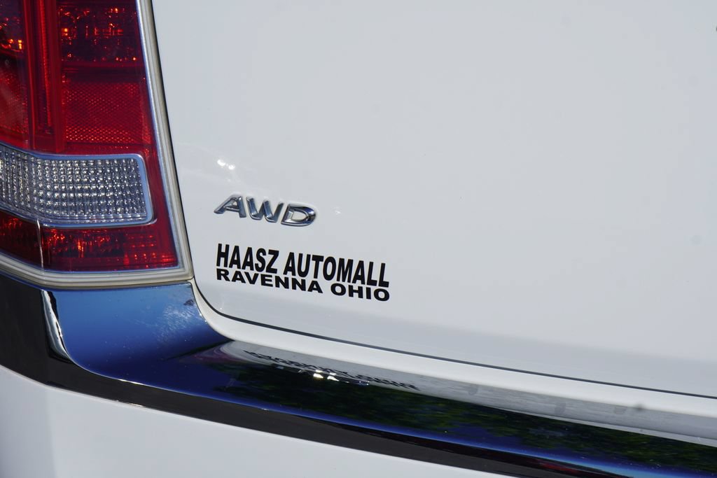 Used 2013 Chrysler 300 AWD w/ Driver Convenience Group image 7