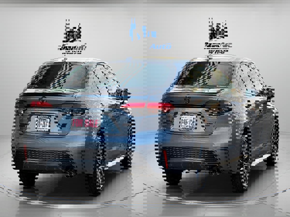 Used 2022 Toyota Corolla XSE image 3