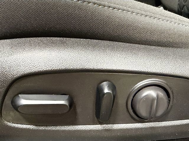 Used 2019 Chevrolet Blazer LT image 20