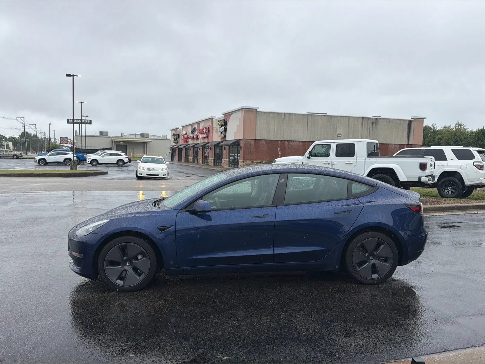Used 2023 Tesla Model 3 Long Range AWD/4WD image 4