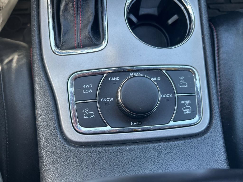 Used 2021 Jeep Grand Cherokee Trailhawk AWD/4WD image 15