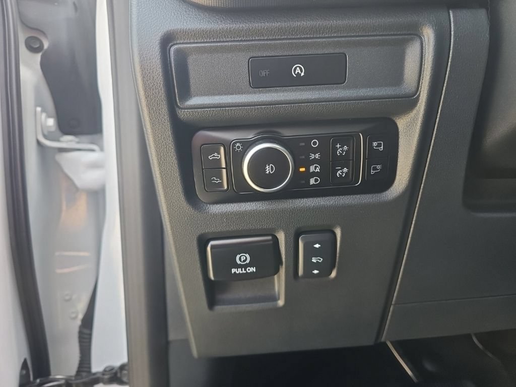 Used 2025 Ford F150 Raptor AWD/4WD image 11
