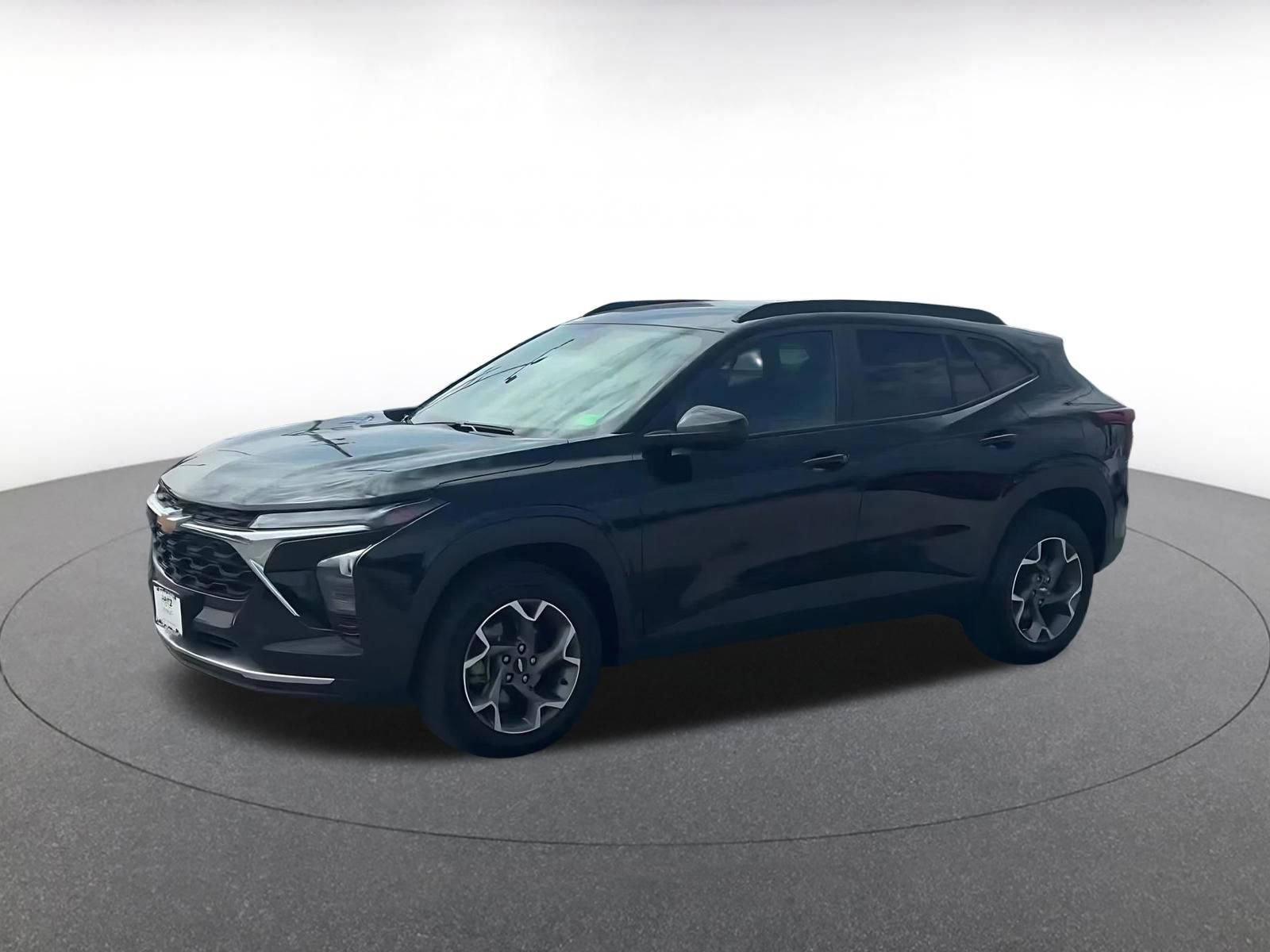 Used 2025 Chevrolet Trax LT image 7
