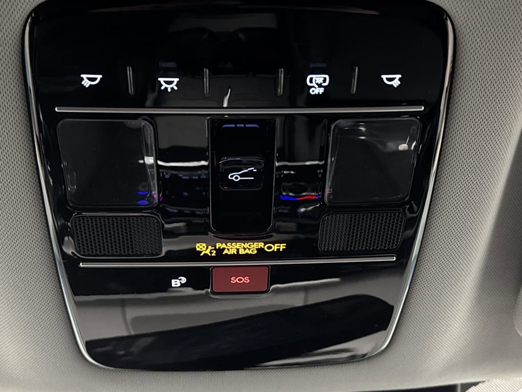 Used 2025 Hyundai Santa Fe XRT image 28