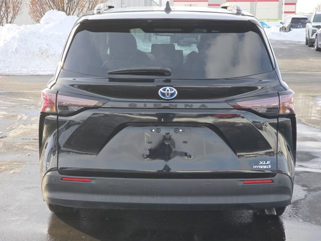 Used 2024 Toyota Sienna XLE image 20