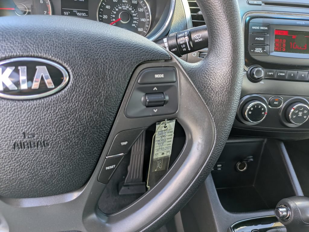 Used 2017 Kia Forte LX FWD image 30